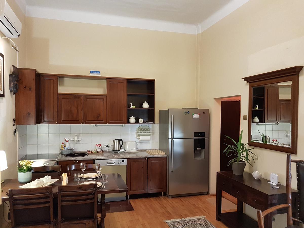 Classic Style Apartment Belgrade Exterior photo